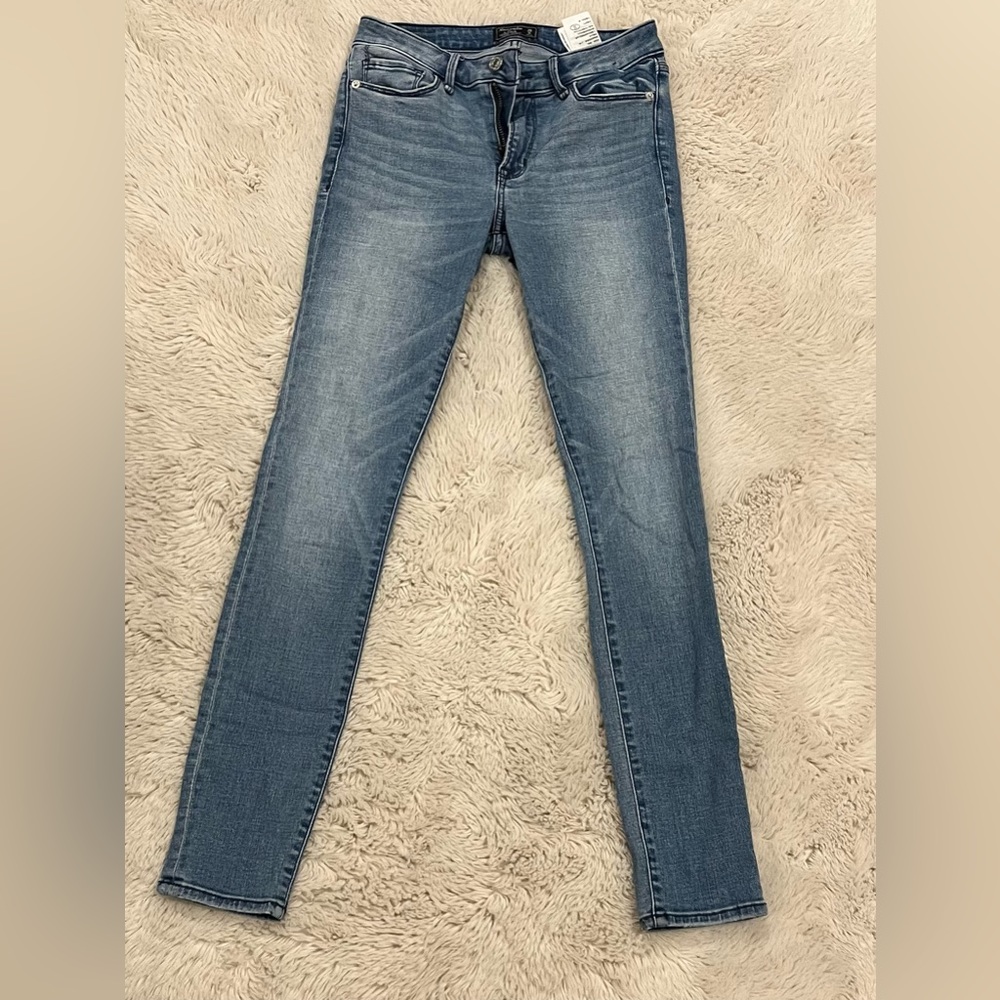 Abercrombie & Fitch Harper Low Rise Super Skinny